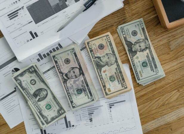 年収1000万円の割合は?20代・30代で稼ぐ人の仕事